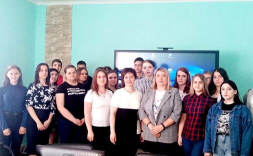Представители МФЦ встретились со студентами техникума