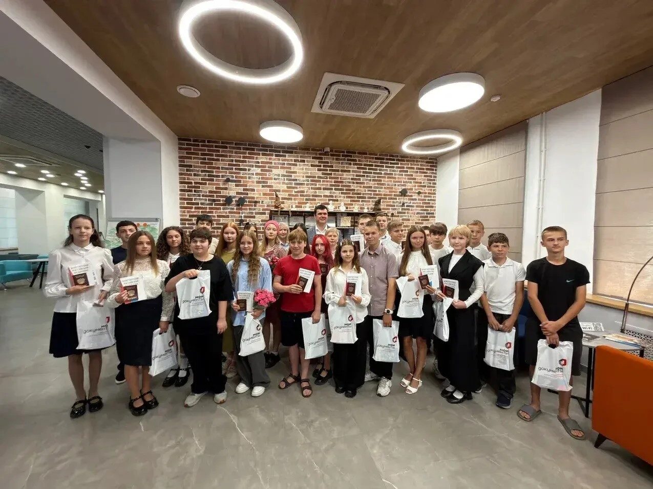 Тебе 14? 🎂 Время получать свой первый паспорт! 📕